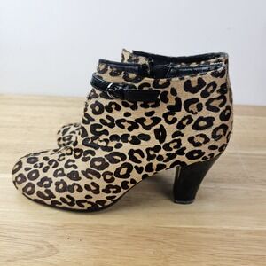 AEROSOLES Women Size 6 Animal Print High Heel Round Toe Ankle Bootie Boots Shoes